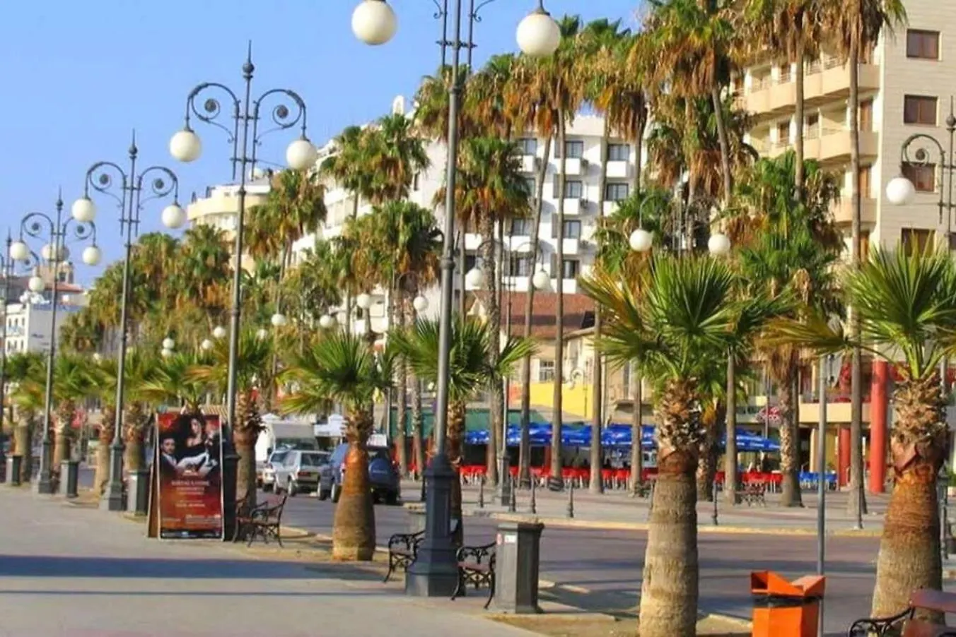 Airbnsea City Centre Side Sea View Apartments Larnaca