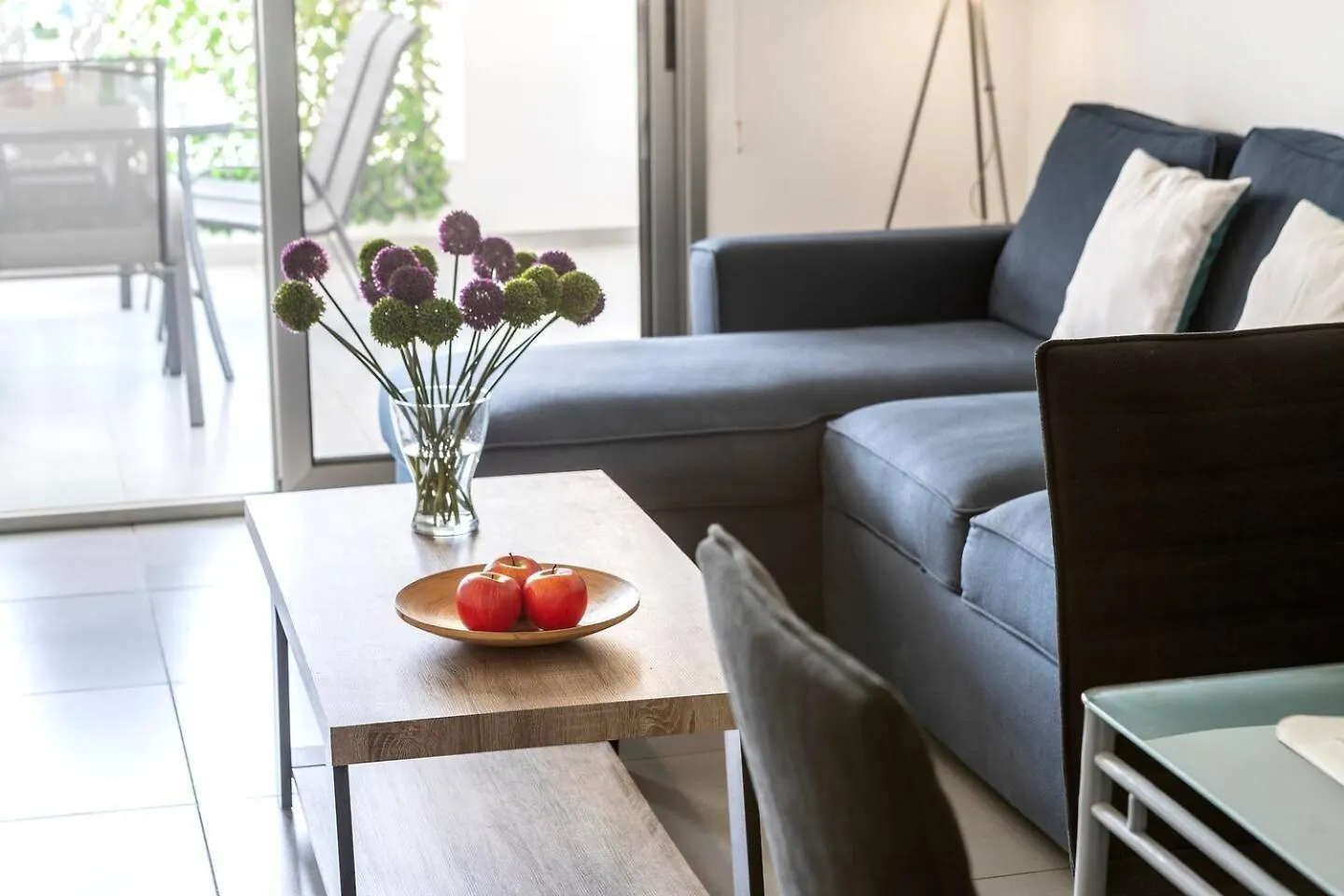 Airbnsea City Centre Side Sea View Apartments Larnaca